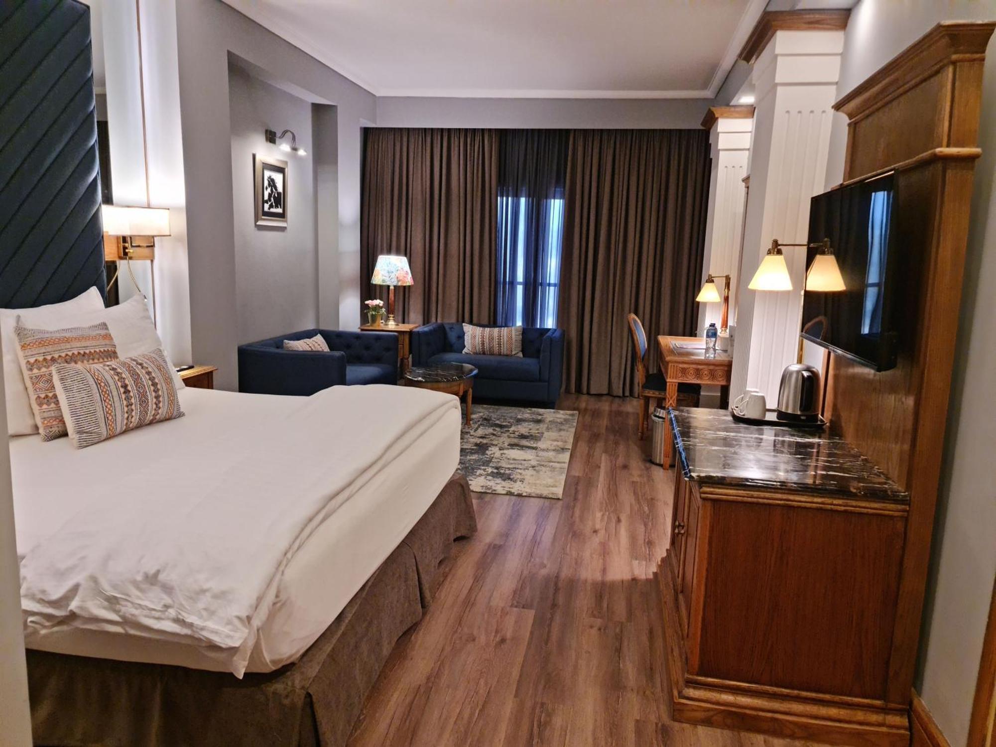 Hotel Crown Plaza İslamabad Dış mekan fotoğraf